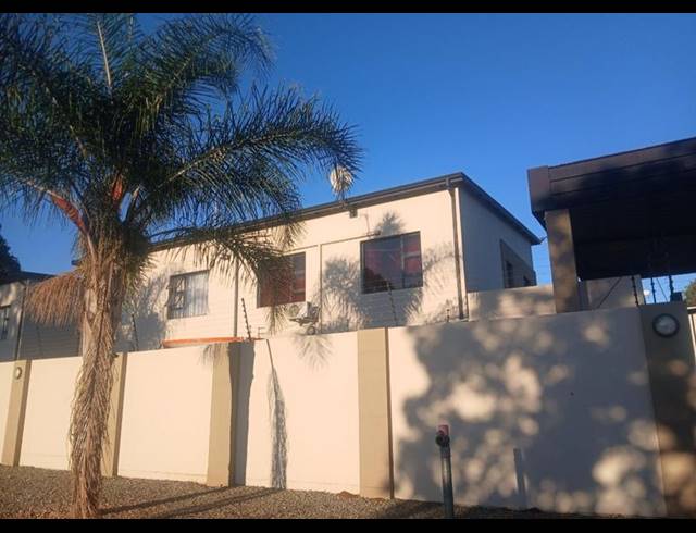 2 BEDROOM APARTMENT FOR SALE IN MOKOPANE CENTRAL